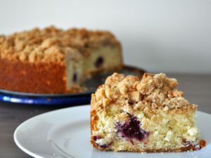 20130602 - wakeandbake黑莓cake.jpg——碎屑